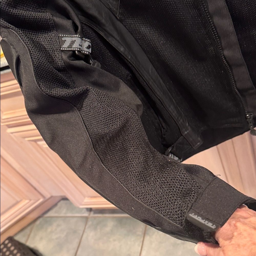 Black Performance Motorcycle Jacket - Picture 5 of 6